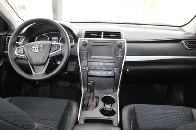 2015 Toyota CAMRY SE