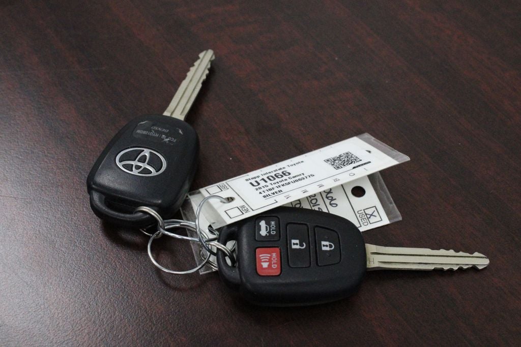 2015 Toyota CAMRY SE