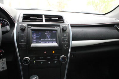2015 Toyota CAMRY SE