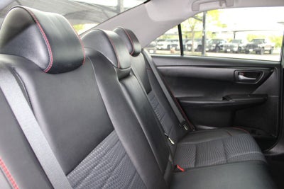 2015 Toyota CAMRY SE