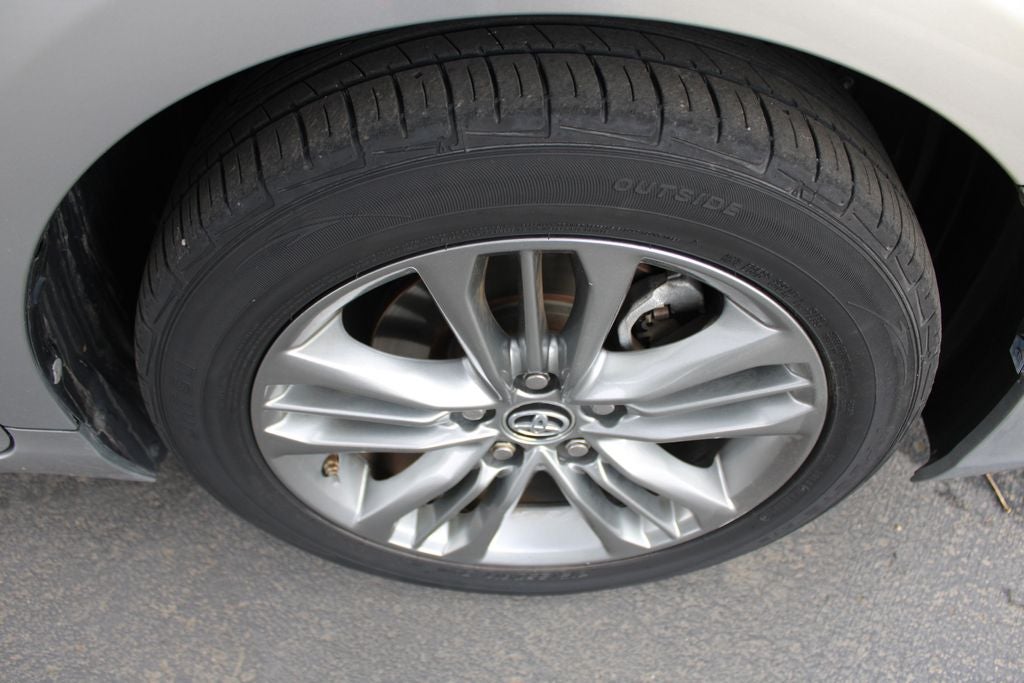 2015 Toyota CAMRY SE