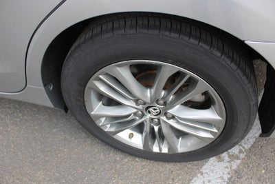 2015 Toyota CAMRY SE