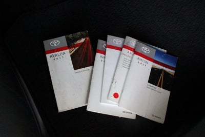 2017 Toyota AVALON XLE