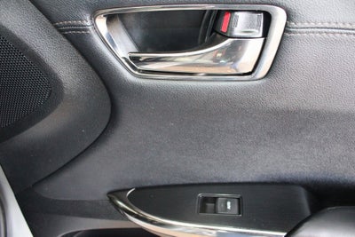 2017 Toyota AVALON XLE