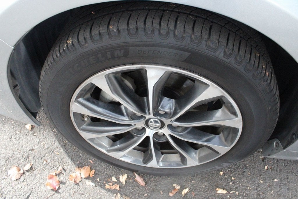 2017 Toyota AVALON XLE