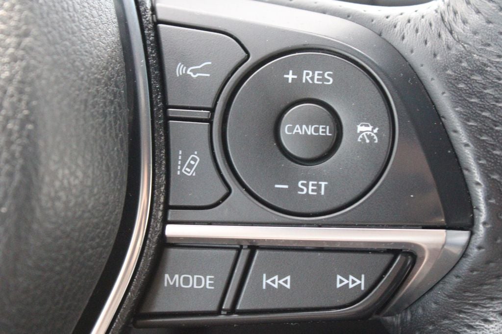 2021 Toyota Avalon Hybrid Limited