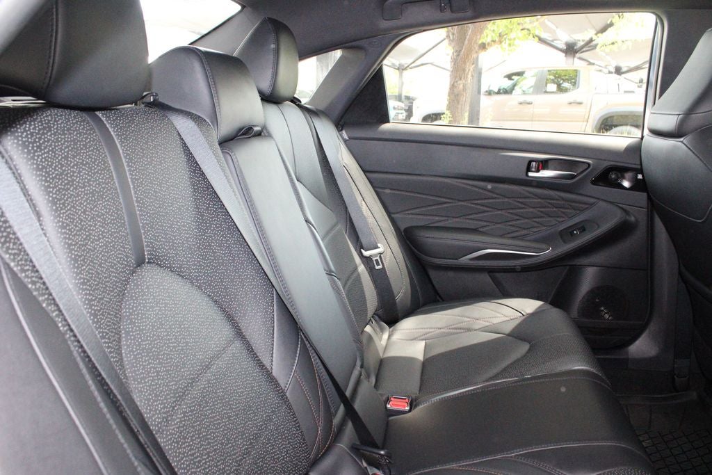 2021 Toyota Avalon Hybrid Limited