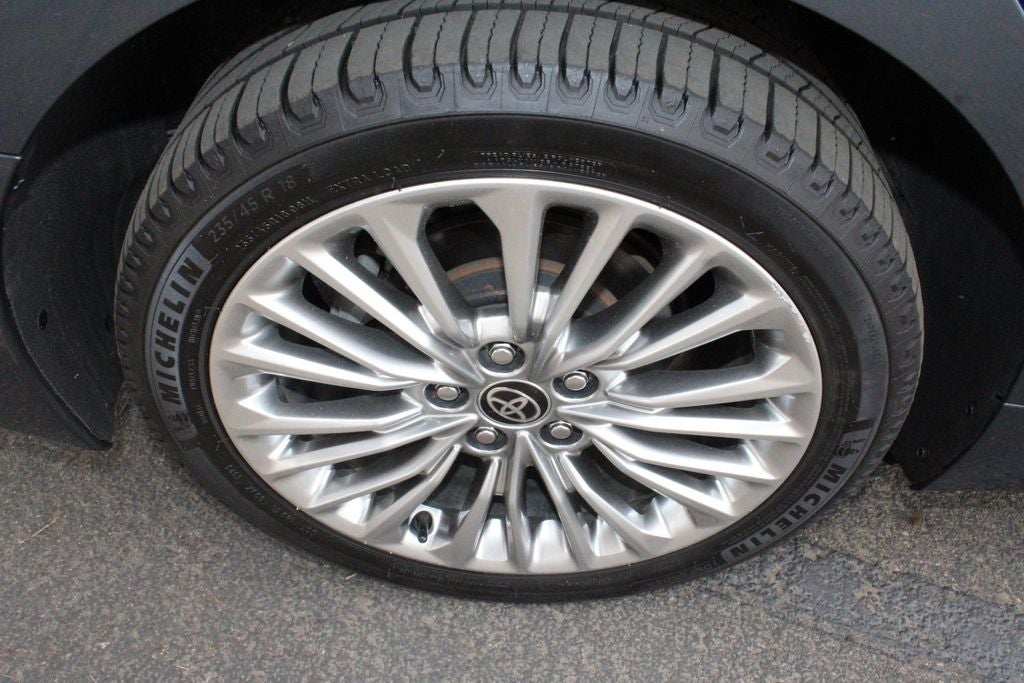 2021 Toyota Avalon Hybrid Limited