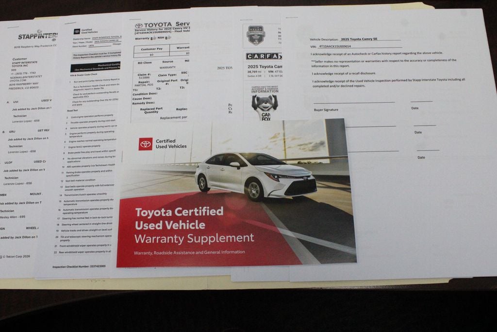 2025 Toyota CAMRY SE