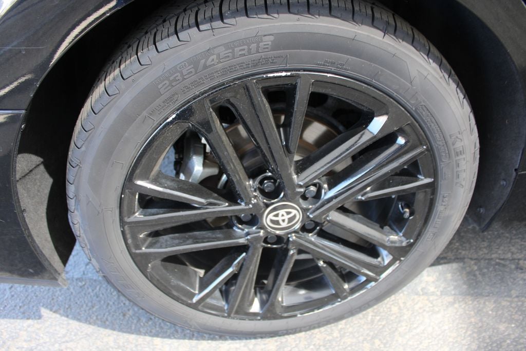 2025 Toyota CAMRY SE