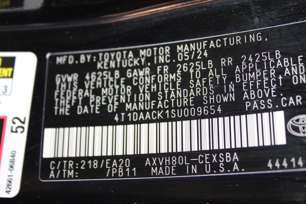 2025 Toyota CAMRY SE