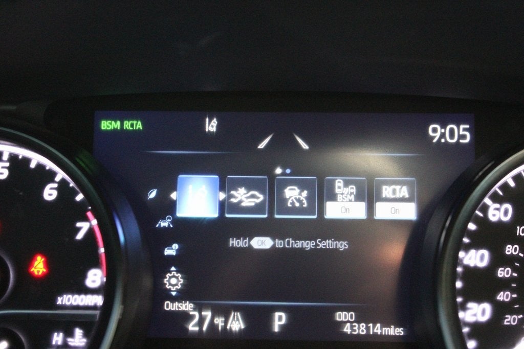 2023 Toyota CAMRY SE