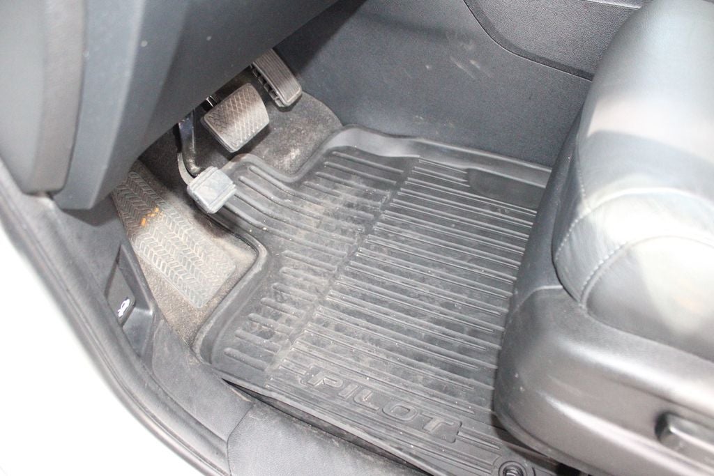 2022 Honda Pilot Touring 7 Passenger