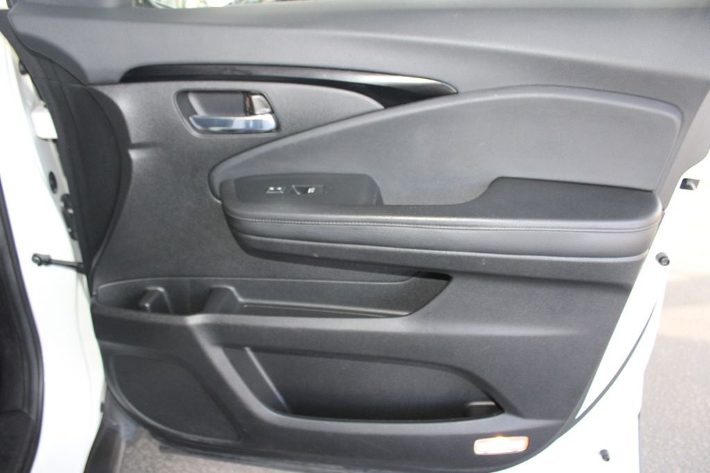 2022 Honda Pilot Touring 7 Passenger