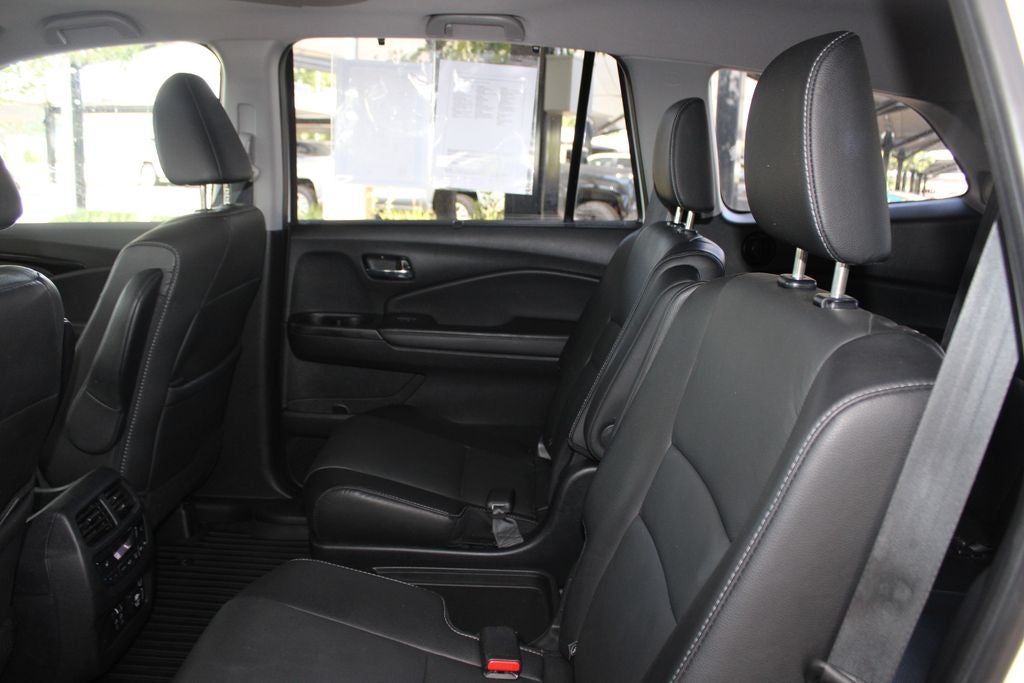 2022 Honda Pilot Touring 7 Passenger