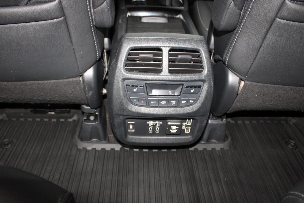 2022 Honda Pilot Touring 7 Passenger