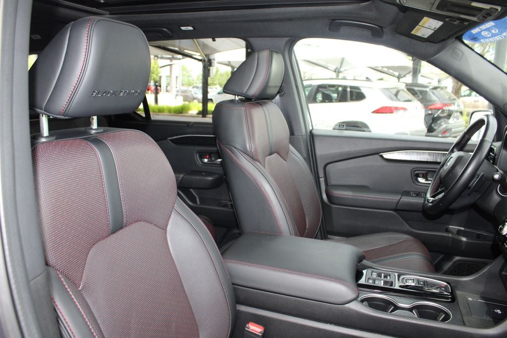 2025 Honda Pilot Black Edition