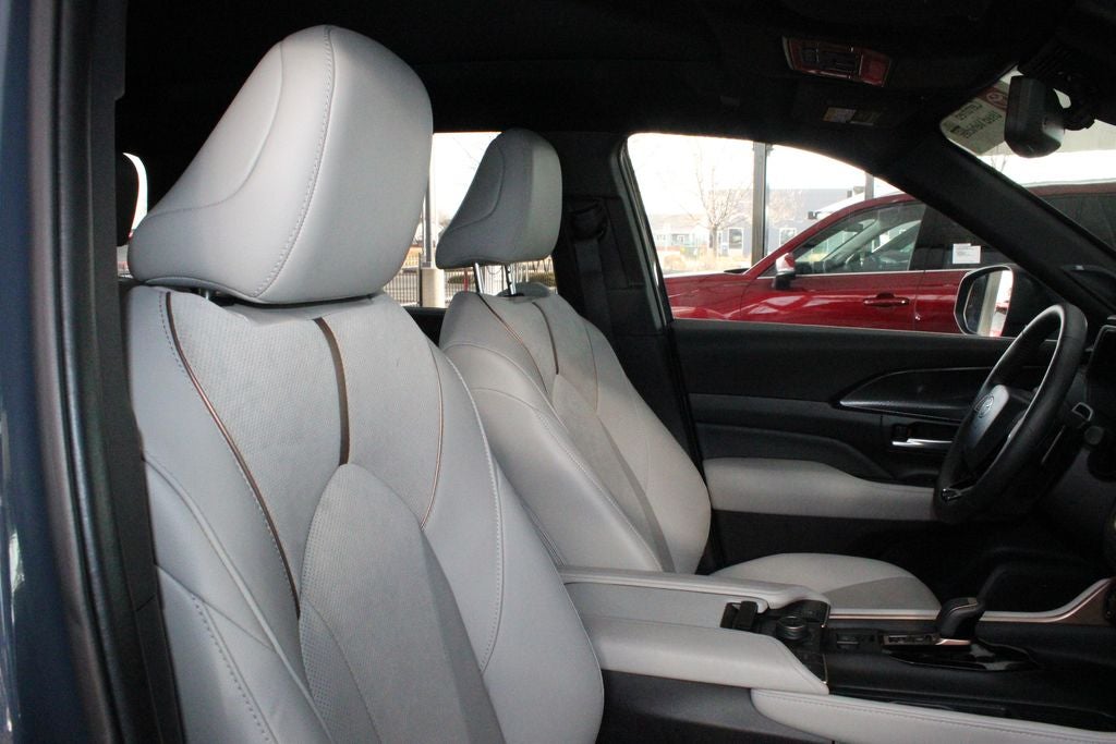 2025 Toyota Grand Highlander Hybrid MAX Platinum