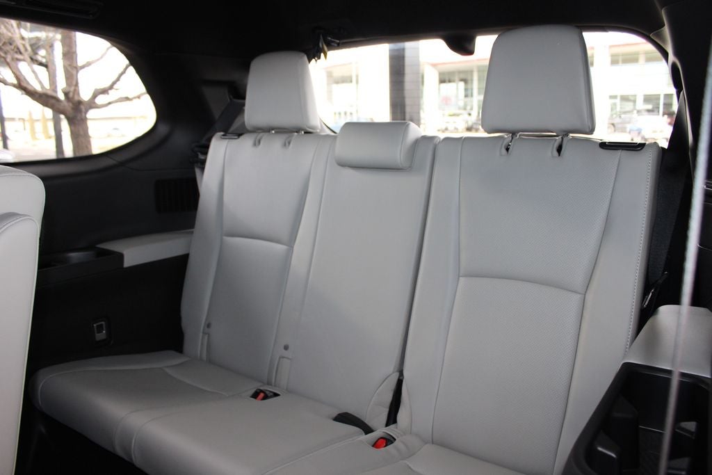 2025 Toyota Grand Highlander Hybrid MAX Platinum