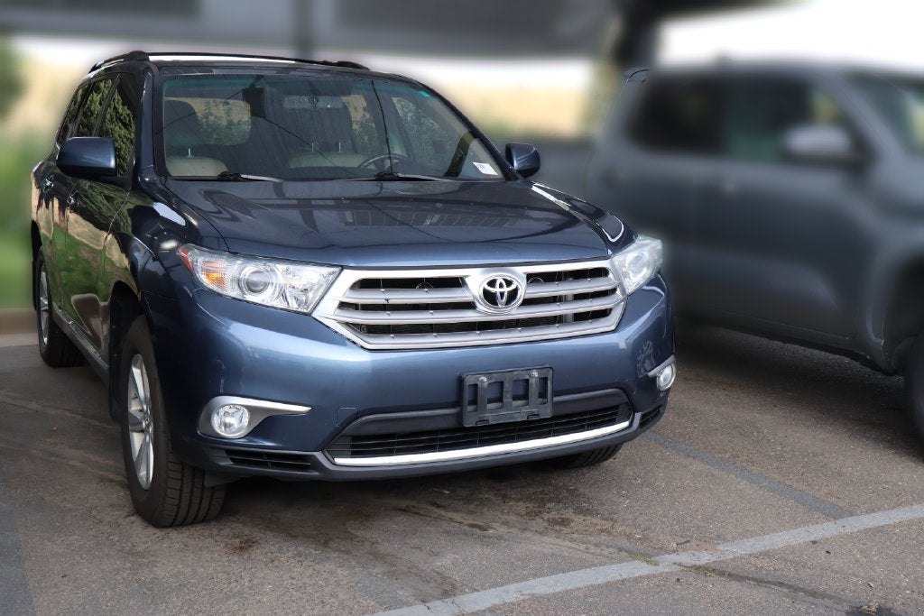 2013 Toyota HIGHLANDER SE