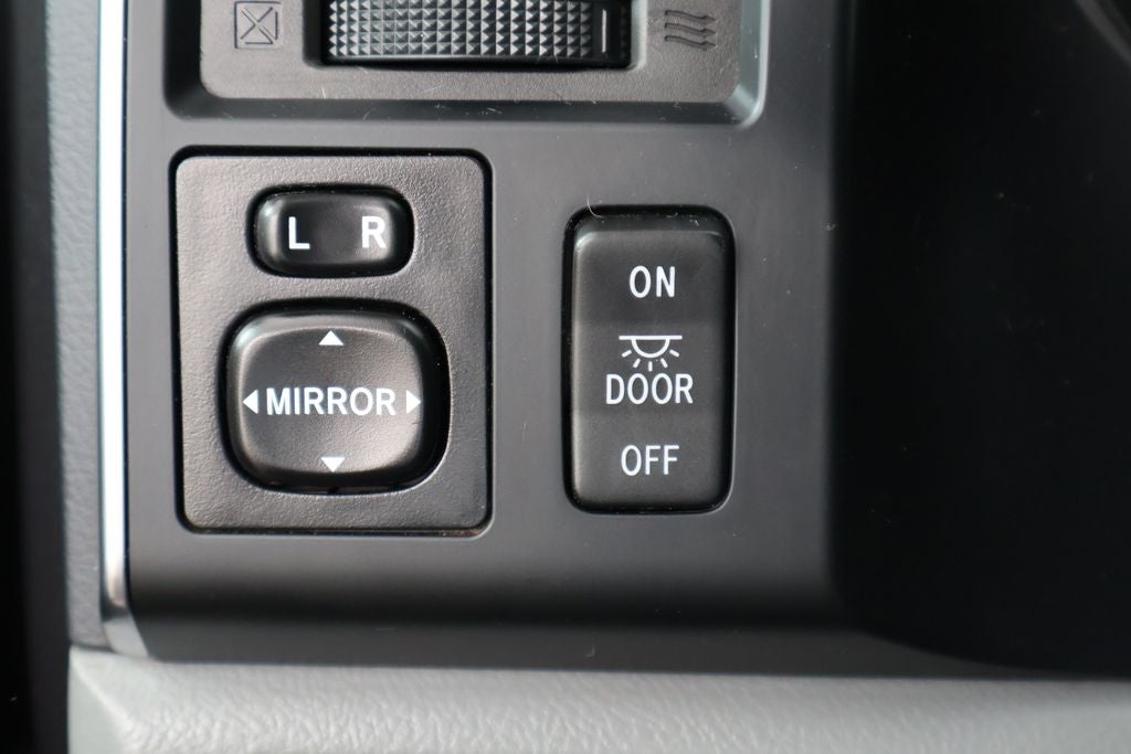 2019 Toyota Sequoia SR5 5.7L