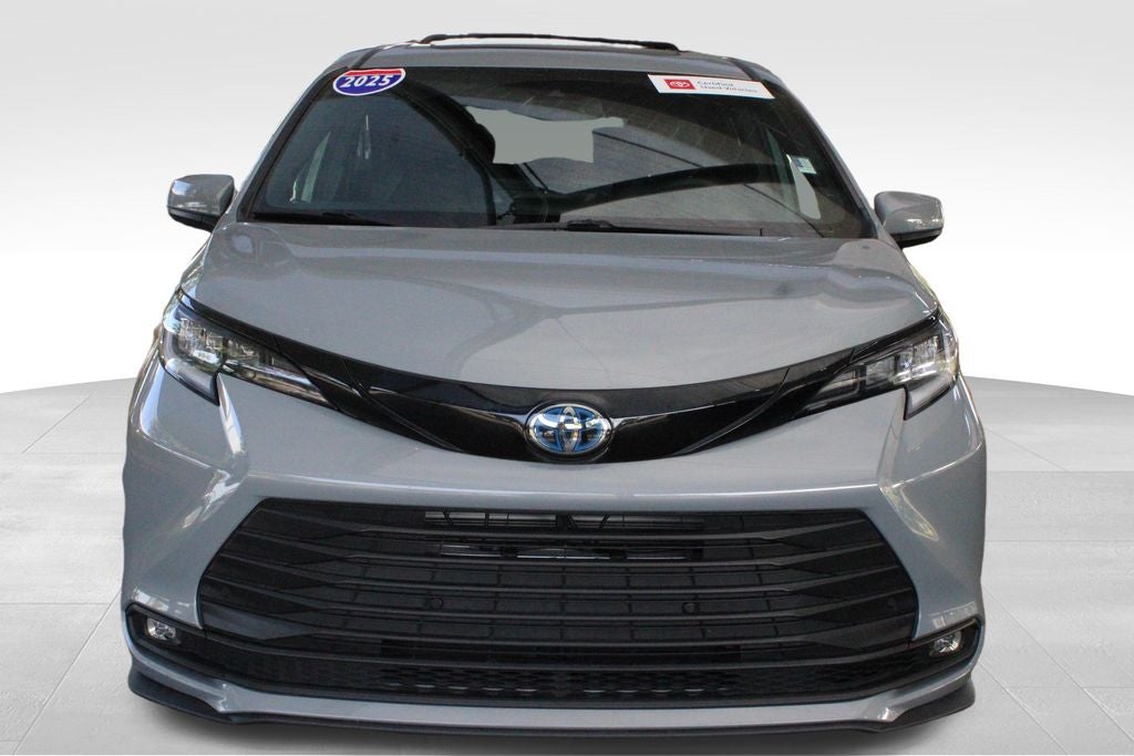 2025 Toyota Sienna Woodland Edition 7 Passenger