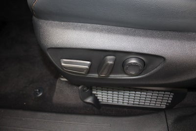 2025 Toyota Sienna Woodland Edition 7 Passenger