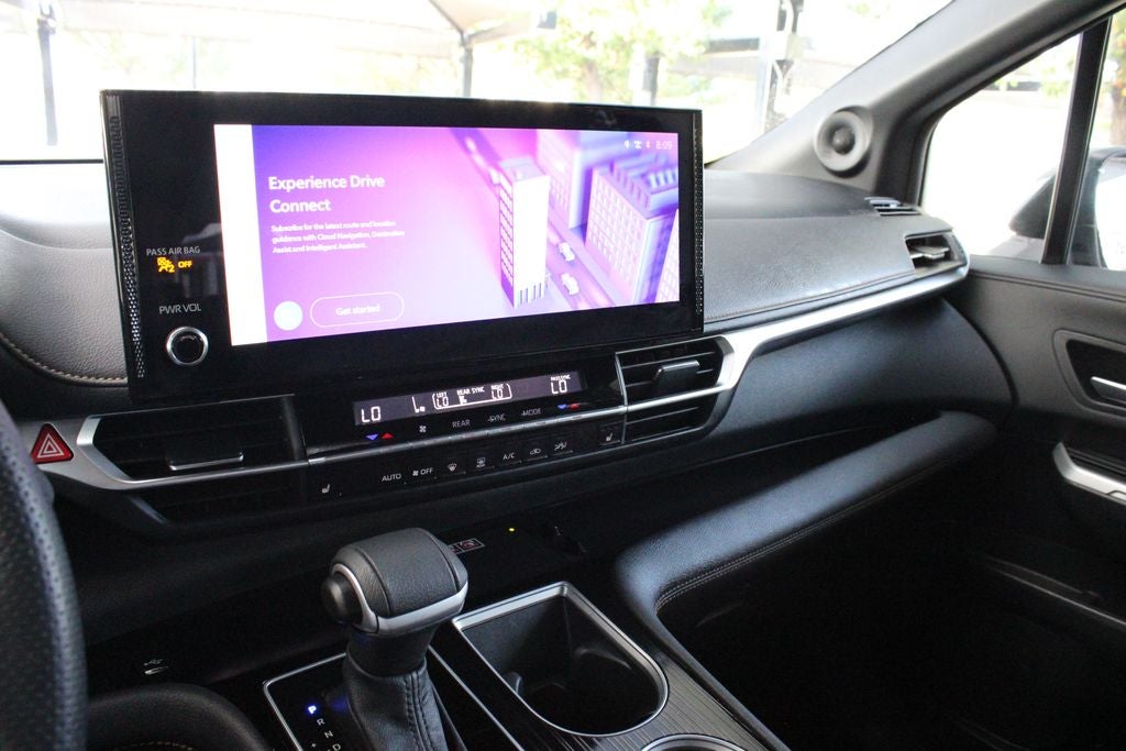 2025 Toyota Sienna Woodland Edition 7 Passenger