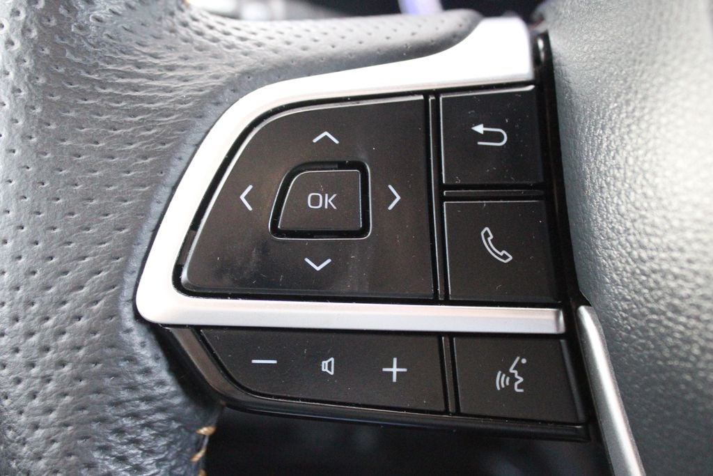 2025 Toyota Sienna Woodland Edition 7 Passenger