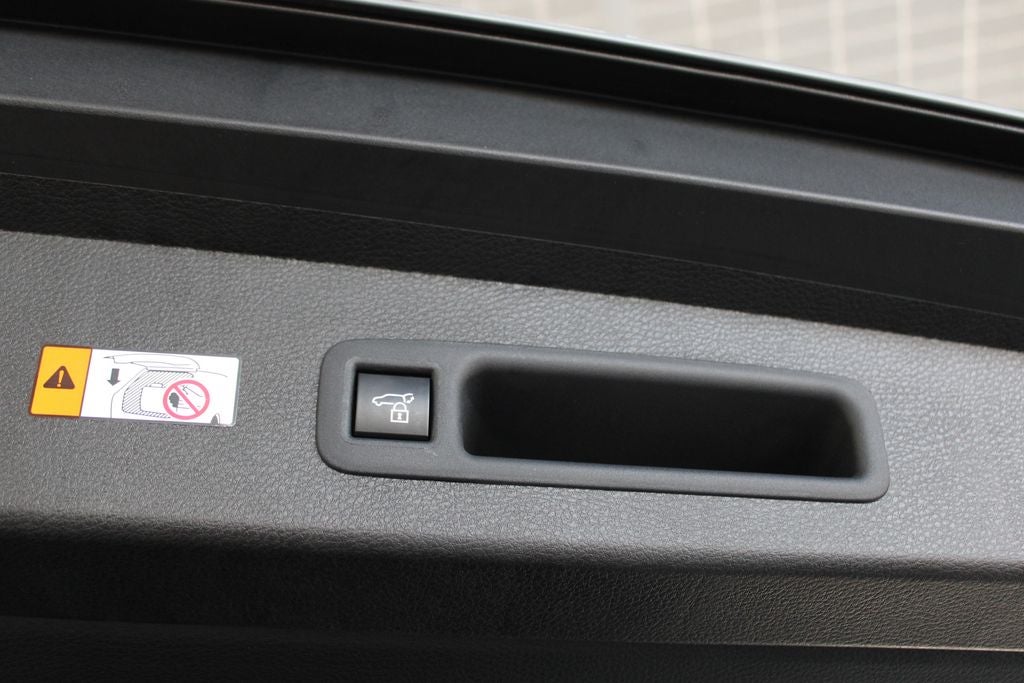 2025 Toyota Sienna Woodland Edition 7 Passenger