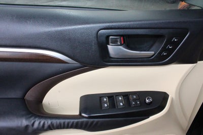 2015 Toyota HIGHLANDER Limited Platinum V6