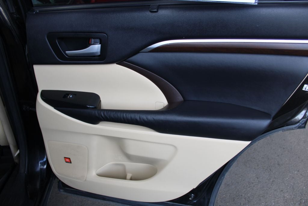 2015 Toyota HIGHLANDER Limited Platinum V6