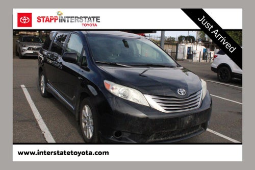 2017 Toyota SIENNA XLE 3.5L XLE 7 Passenger