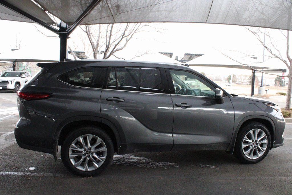 2022 Toyota Highlander Limited