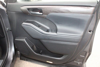 2022 Toyota Highlander Limited