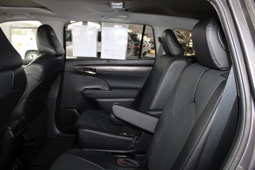 2022 Toyota Highlander Limited