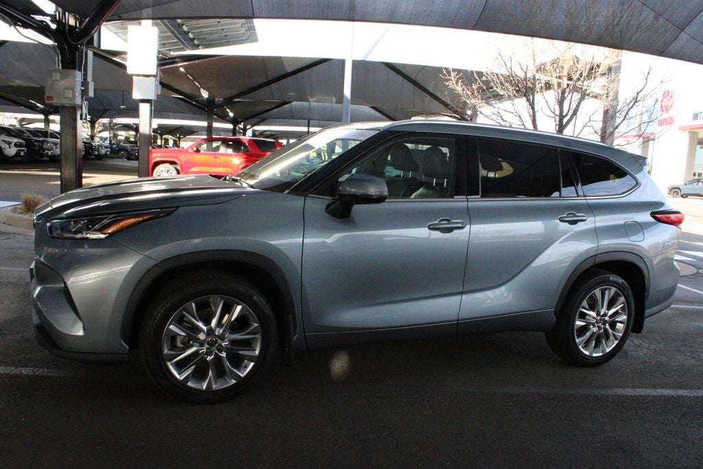 2021 Toyota HIGHLANDER Limited