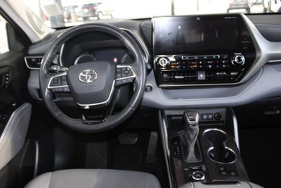 2021 Toyota HIGHLANDER Limited