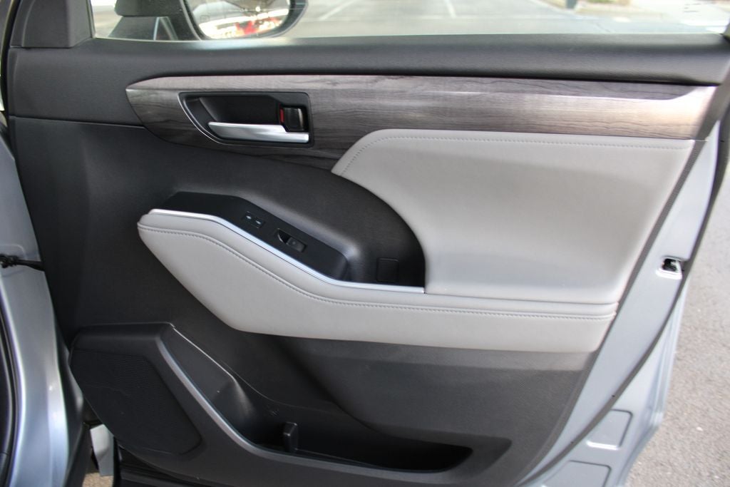 2021 Toyota HIGHLANDER Limited