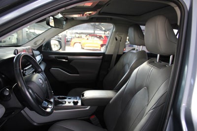 2021 Toyota HIGHLANDER Limited