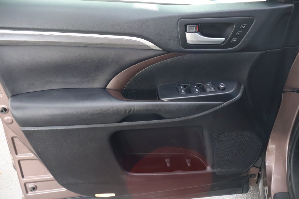 2017 Toyota Highlander Limited