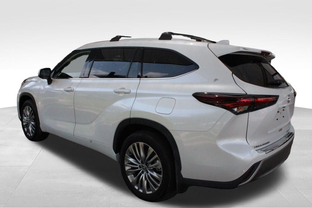 2026 Toyota Highlander Platinum