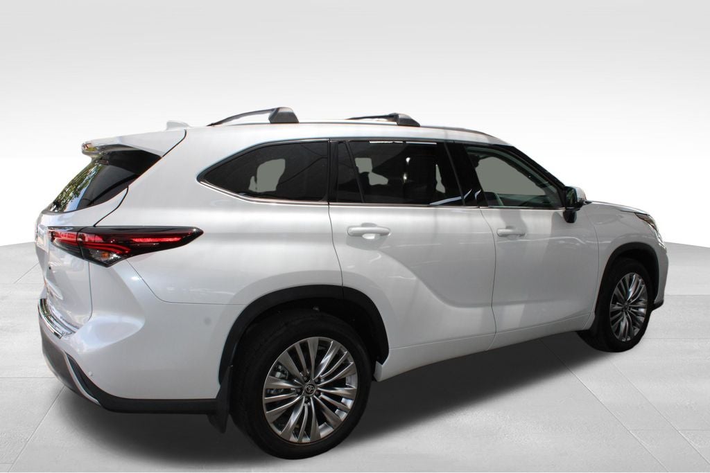 2026 Toyota Highlander Platinum