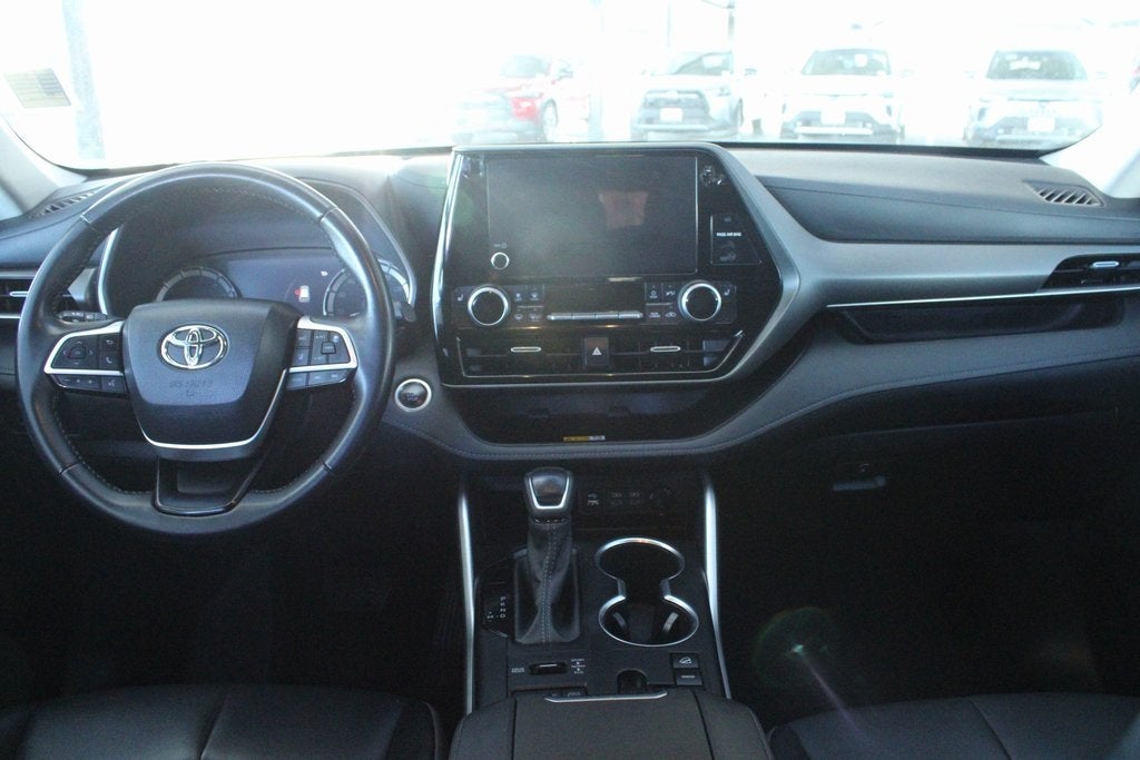 2024 Toyota HIGHLANDER XLE