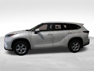 2025 Toyota HIGHLANDER LE