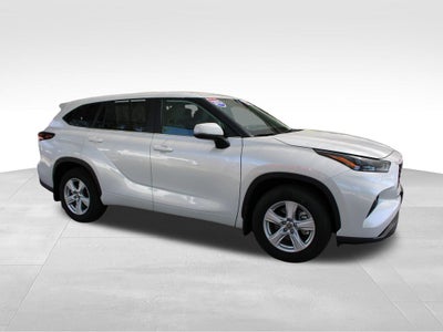 2025 Toyota HIGHLANDER LE