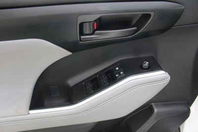 2025 Toyota HIGHLANDER LE
