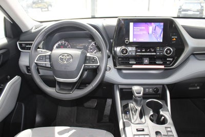 2025 Toyota HIGHLANDER LE