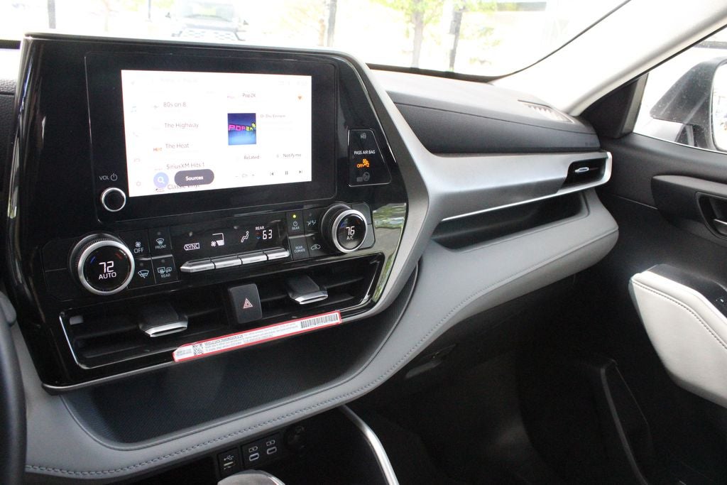2025 Toyota HIGHLANDER LE