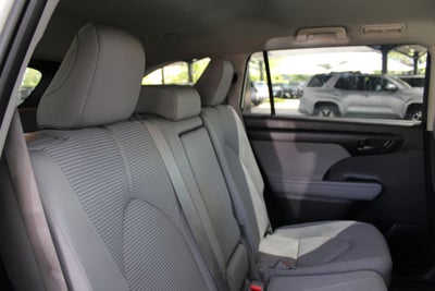 2025 Toyota HIGHLANDER LE